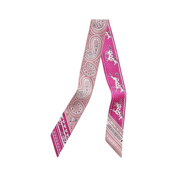 HERMES Cheval De Coeur Bandana Twilly 💖